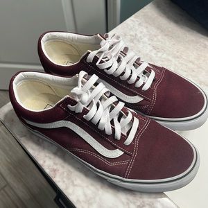 Maroon vans. Men’s 9